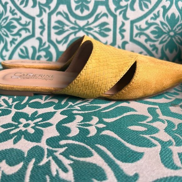 Catherine Malandrino NWOT Yellow Slip On Pointed Toe Flats Size 8.5 - Picture 4 of 8
